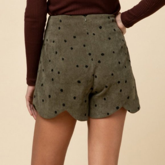 NWT Entro Brand Olive Green and Black Polka Dot Corduroy Shorts with Scallop hem - Picture 4 of 5